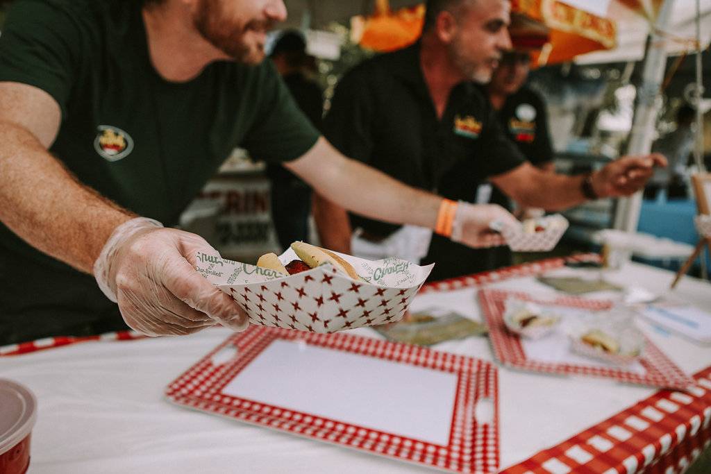 Char-Hut | restaurant | 753 E Commercial Blvd, Oakland Park, FL 33334, USA | 7547011090 OR +1 754-701-1090