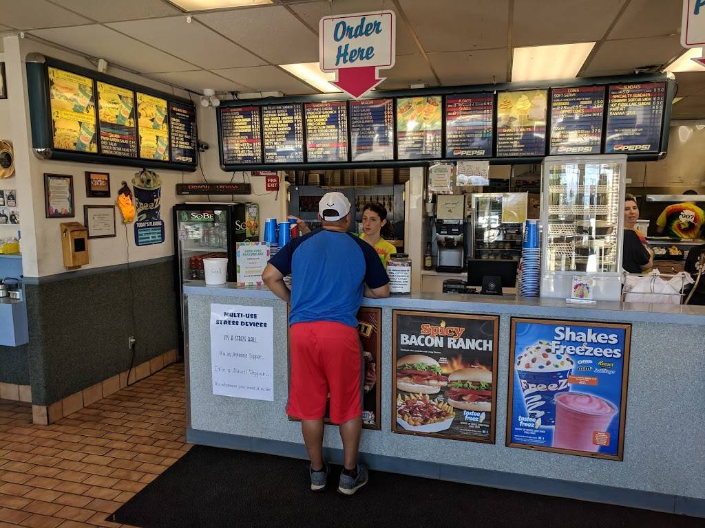 Tastee Freez | restaurant | 3901 Raspberry Rd # 1, Anchorage, AK 99502, USA | 9072483068 OR +1 907-248-3068