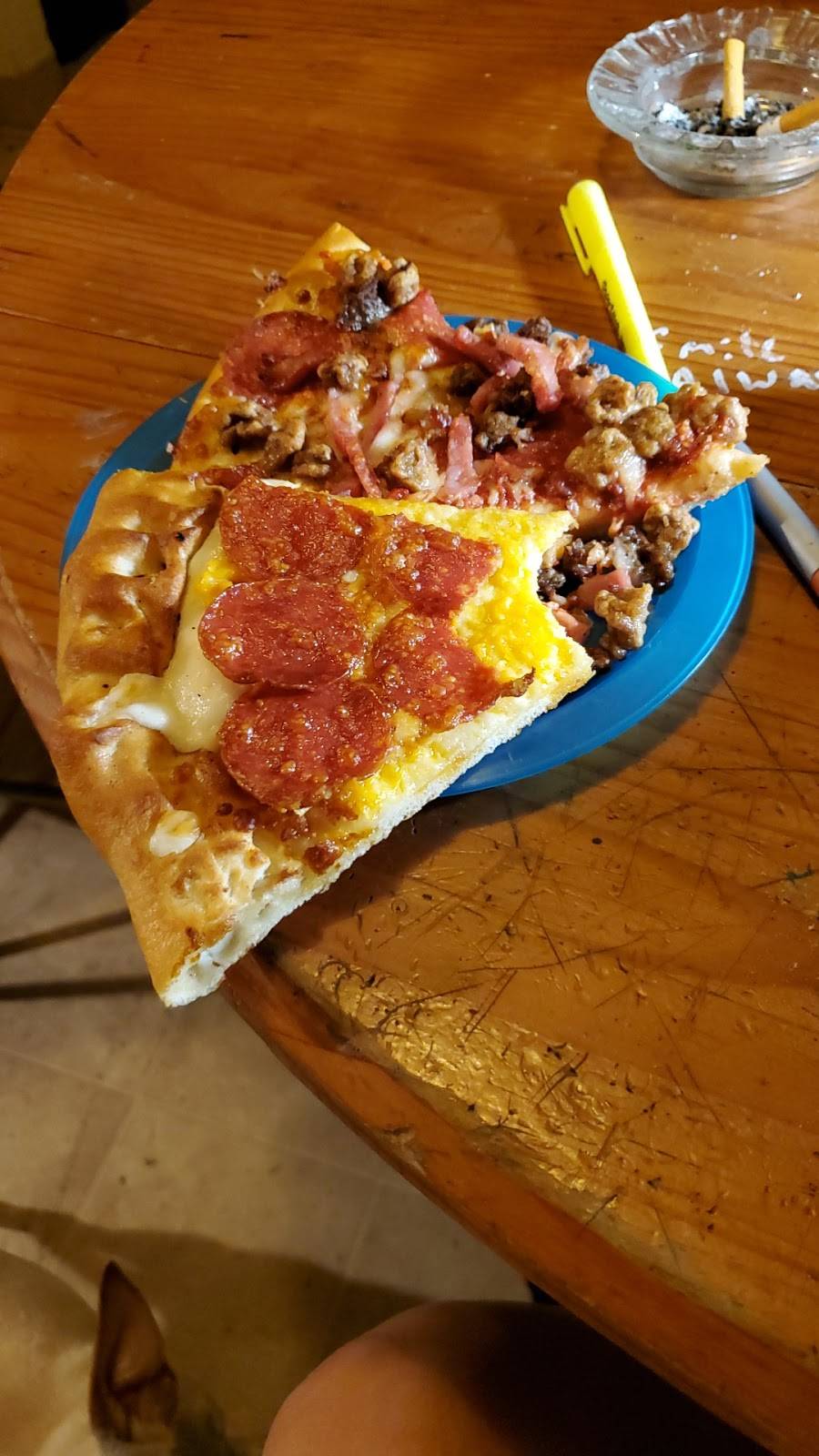 Little Caesars Pizza | meal takeaway | 319 E Olive Ave, Porterville, CA 93257, USA | 5597882533 OR +1 559-788-2533