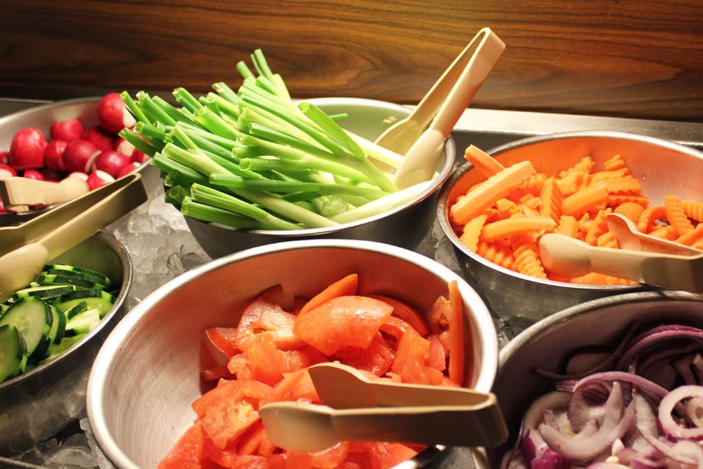 Roepkes Village Inn | restaurant | W2686 St Charles Rd, Chilton, WI 53014, USA | 9208494000 OR +1 920-849-4000