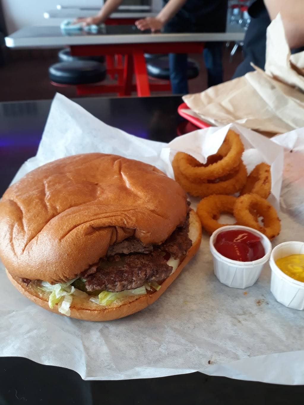 Jims Burger Haven | restaurant | 7855 Sheridan Boulevard, Arvada, CO 80003, USA | 3034295258 OR +1 303-429-5258