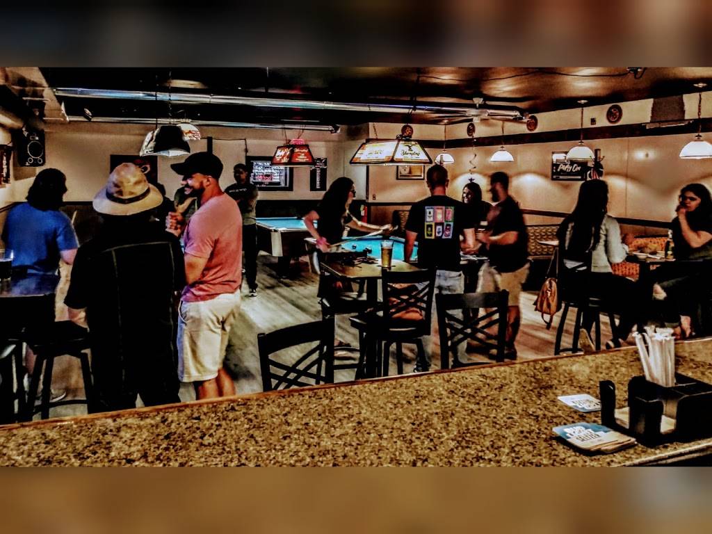 Bullseye Petes Pub & Grub | restaurant | 9 S Main St, Marengo, OH 43334, USA | 5672296074 OR +1 567-229-6074