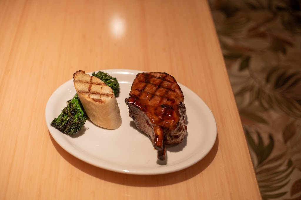 Sassy Chophouse + Cocktails | restaurant | 8818 AL-180, Gulf Shores, AL 36542, USA | 2519483052 OR +1 251-948-3052