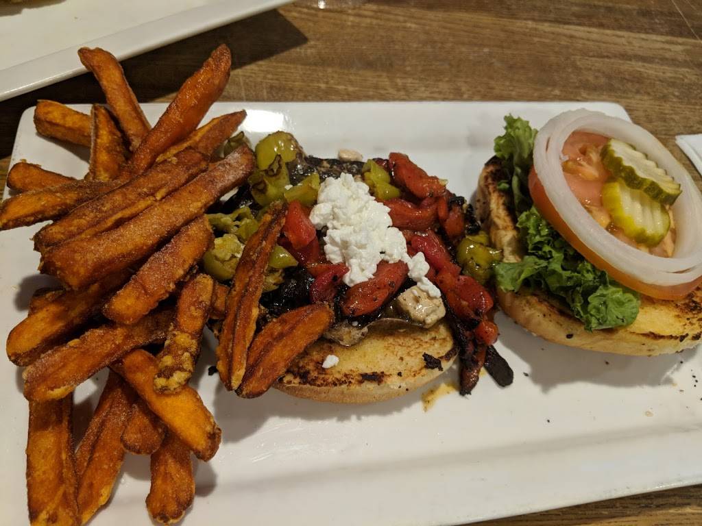 Brookhaven Pub & Grill | restaurant | 695 W Brookhaven Cir, Memphis, TN 38117, USA | 9016808118 OR +1 901-680-8118