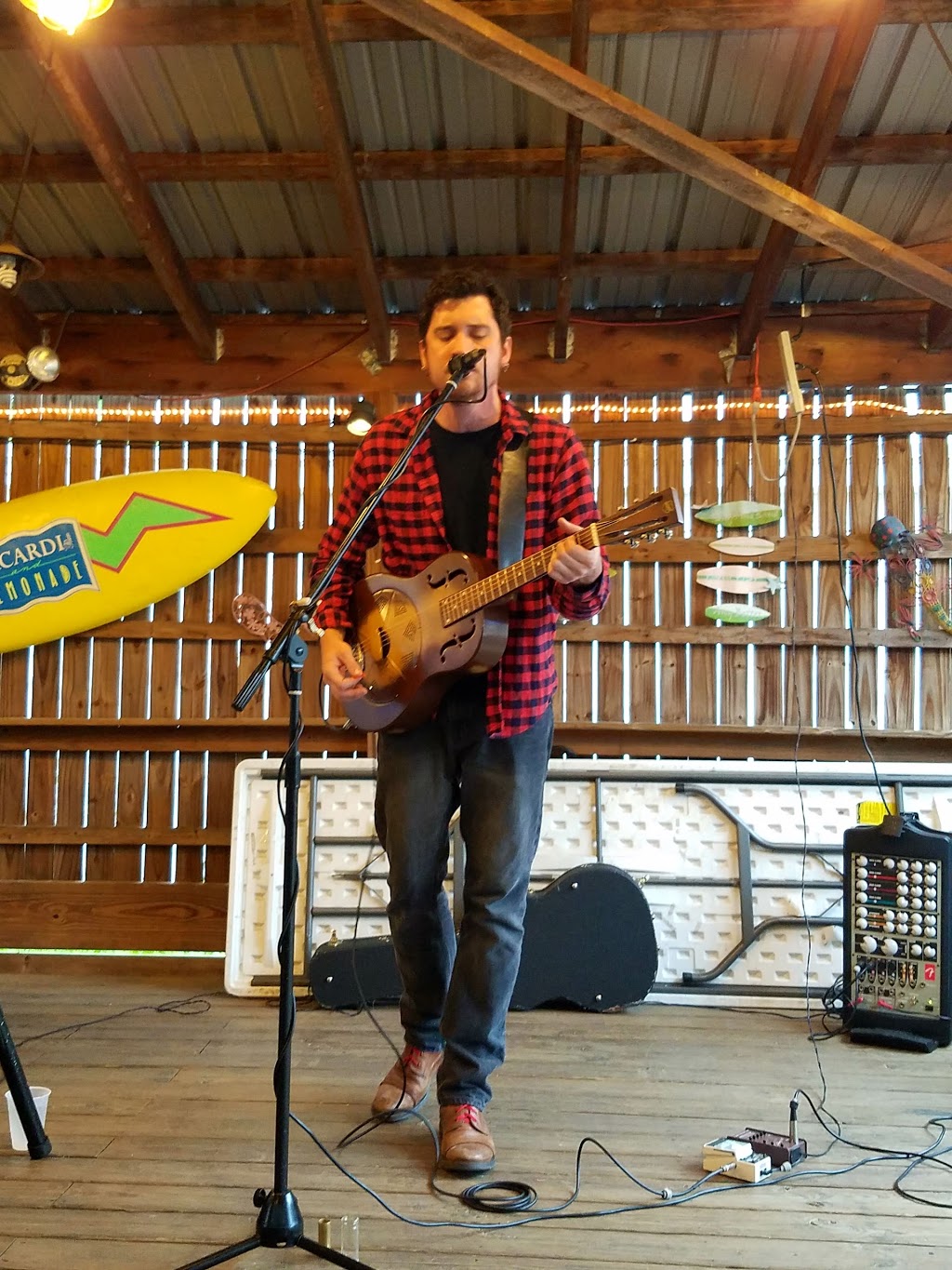 Dillys | restaurant | 642 Lincoln Way W, Chambersburg, PA 17201, USA | 7172638986 OR +1 717-263-8986