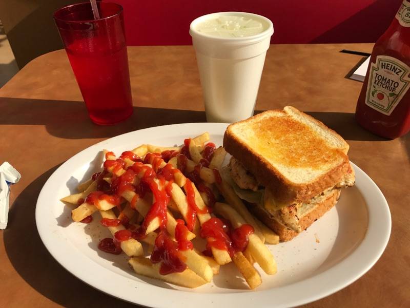 EGG KING CAFE | restaurant | 4458 Elvis Presley Blvd, Memphis, TN 38116, USA | 9012493690 OR +1 901-249-3690