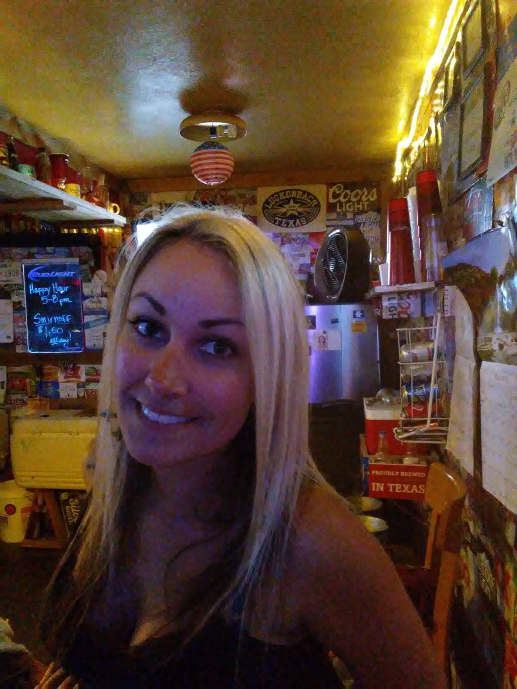 Deanville Bar & Grill | restaurant | 1789 FM 60, Caldwell, TX 77836, USA | 9795357776 OR +1 979-535-7776