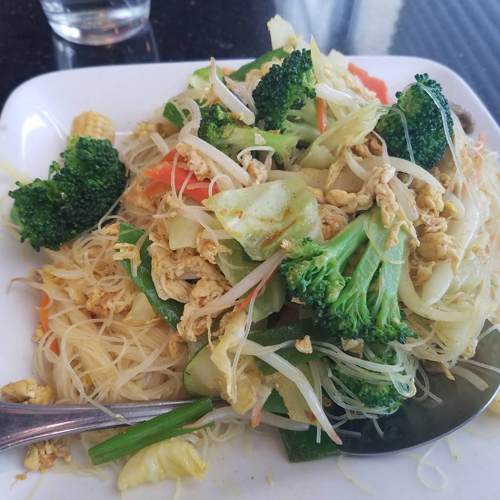 Jade China | restaurant | 2712 Canyon Springs Pkwy, Riverside, CA 92507, USA | 9516539200 OR +1 951-653-9200