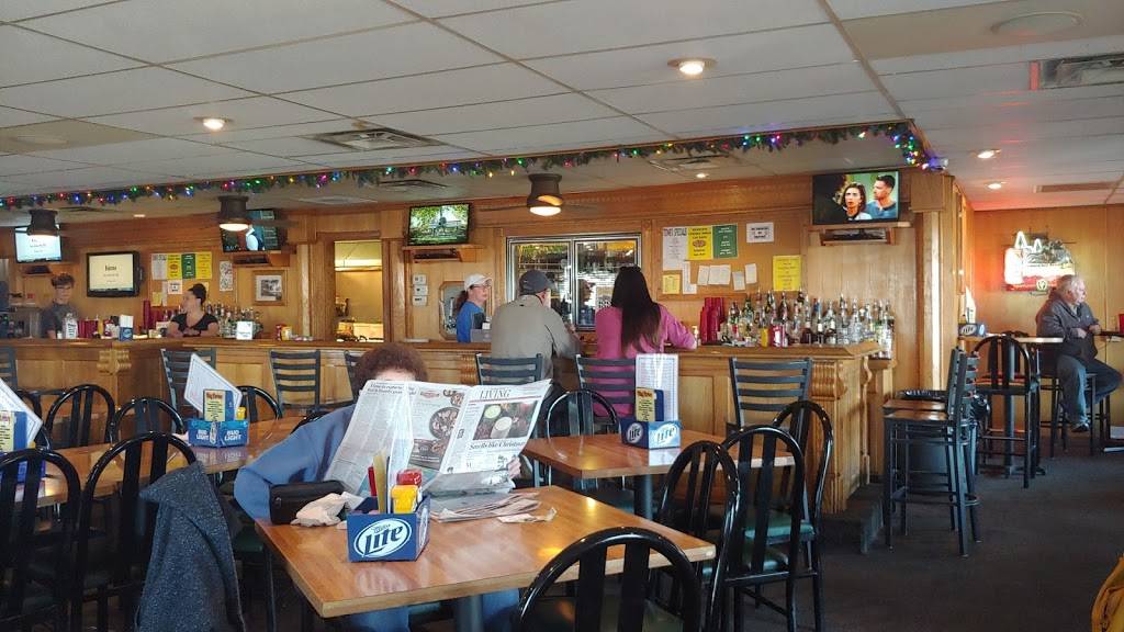 The Tower Bar & Grill | restaurant | 2403 W State Blvd, Fort Wayne, IN 46808, USA | 2604366310 OR +1 260-436-6310