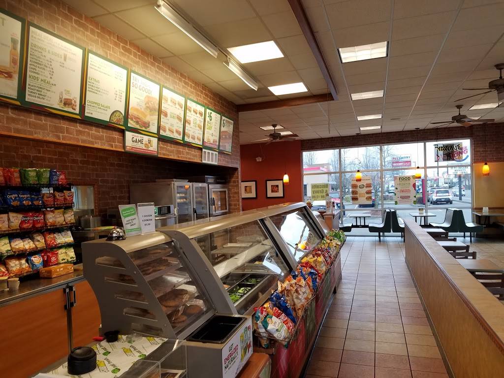 Subway | meal takeaway | 2829 Lancaster Dr NE Suite 190, Salem, OR 97305, USA | 5035878712 OR +1 503-587-8712