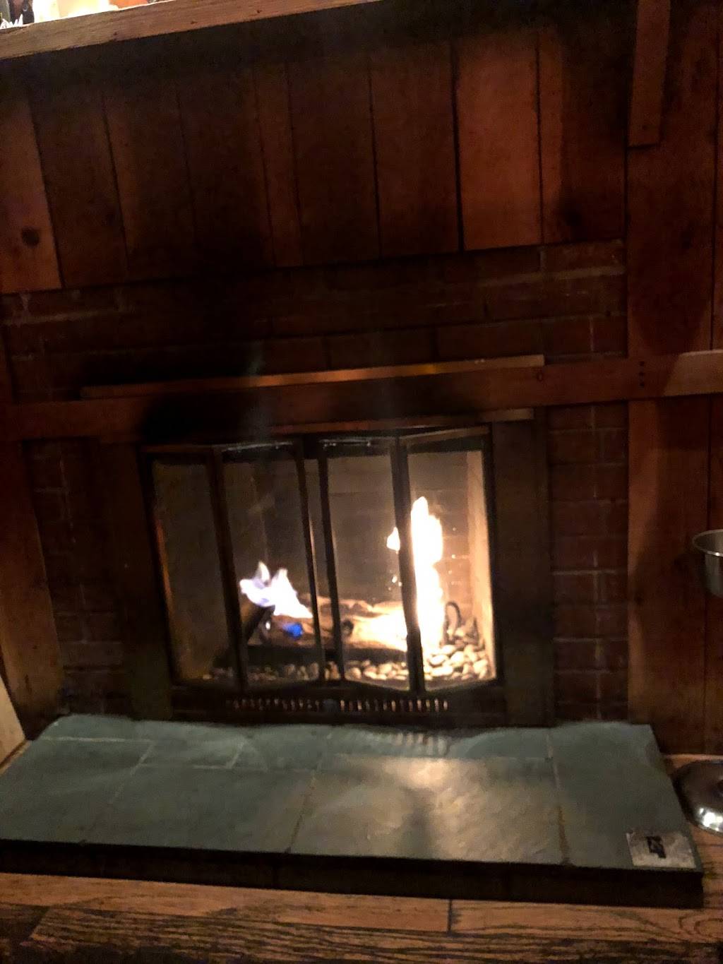 Flying Fish Grill | restaurant | Ocean Ave & Mission St, Carmel-By-The-Sea, CA 93923, USA | 8316251962 OR +1 831-625-1962