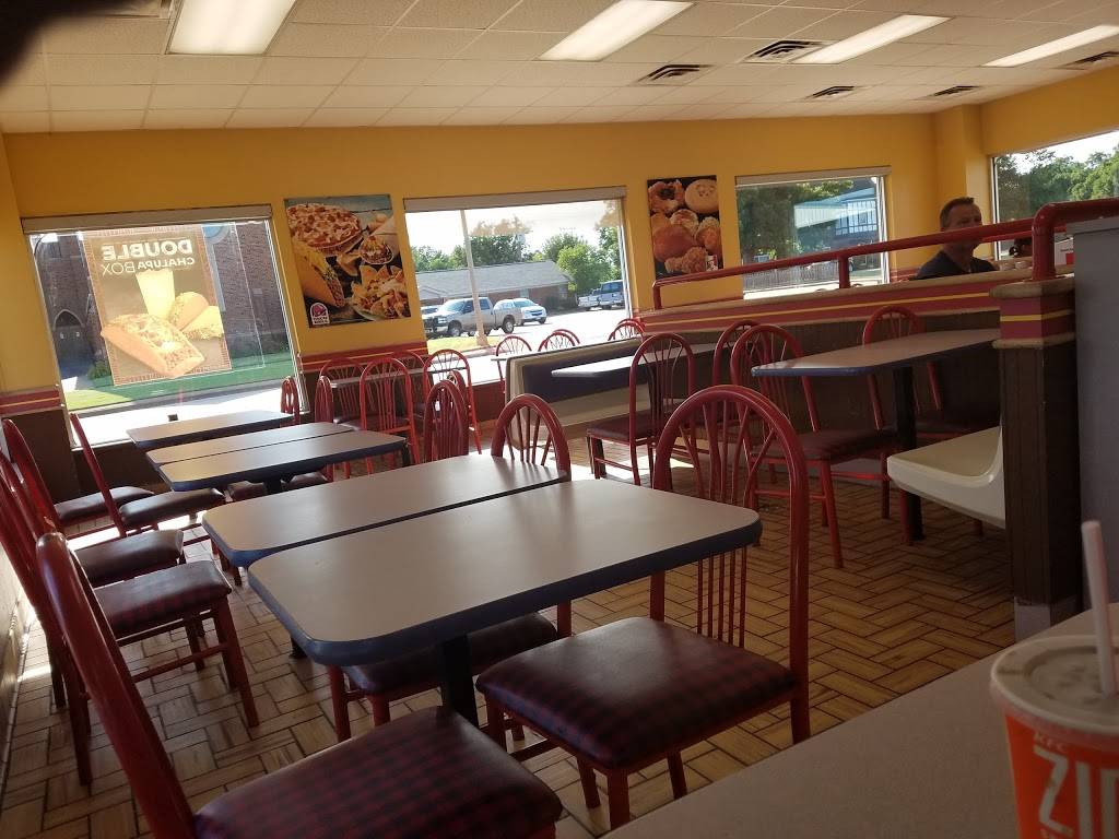 KFC | restaurant | 1015 S Main St, Kingfisher, OK 73750, USA | 4053755464 OR +1 405-375-5464