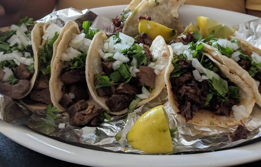Tacqueria La Bomba | restaurant | 1137 2nd St, Webster City, IA 50595, USA | 5158350632 OR +1 515-835-0632