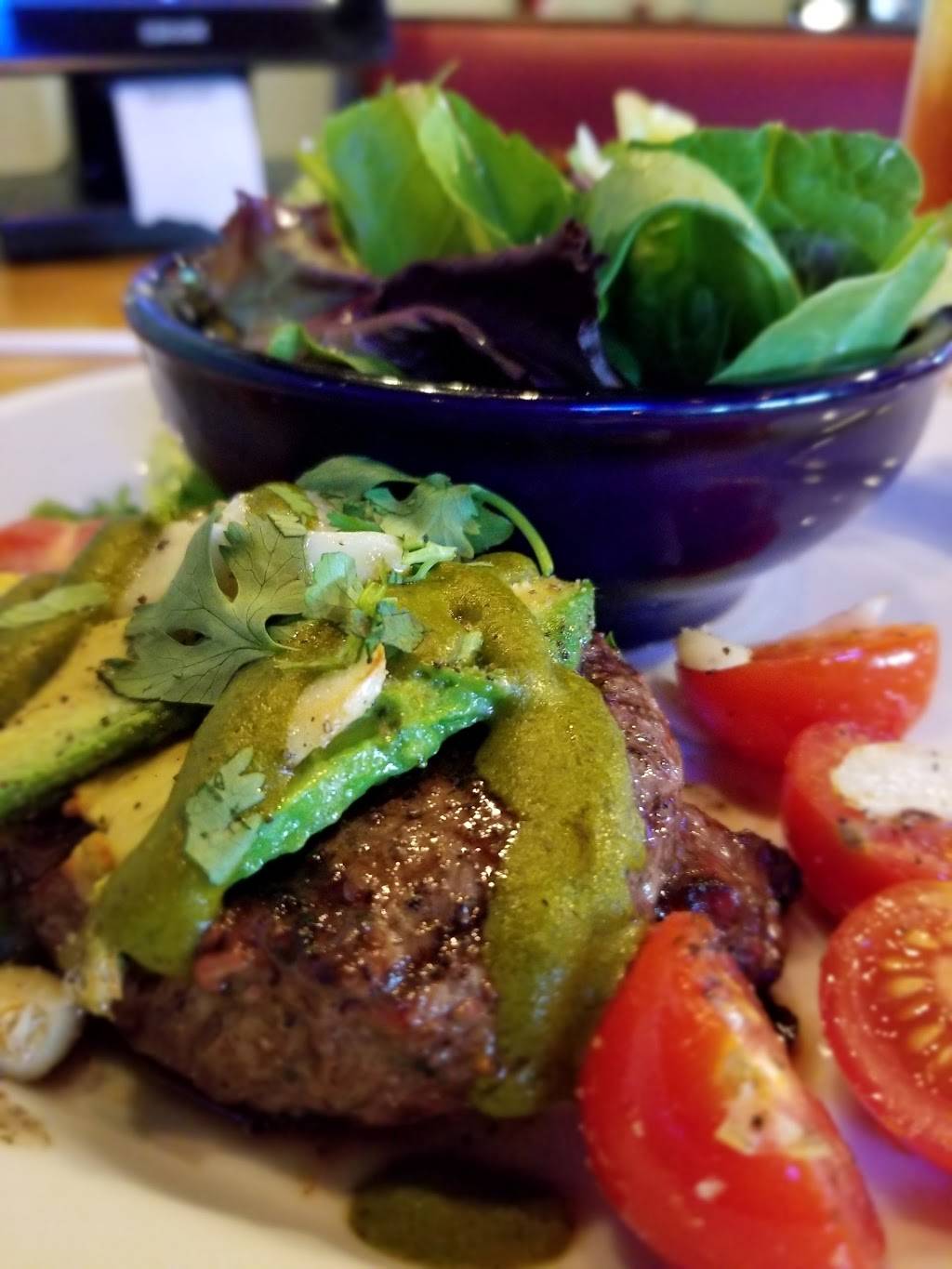 Chilis Grill & Bar | meal takeaway | 3015 W Radio Dr, Florence, SC 29501, USA | 8434136059 OR +1 843-413-6059