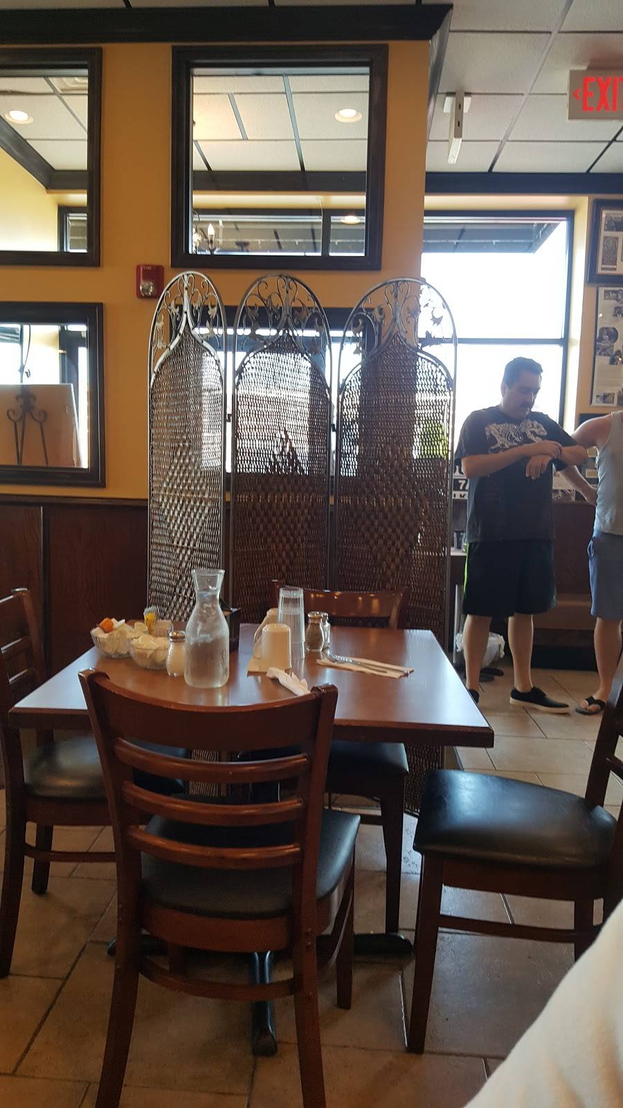 Mapleberry Pancake House | meal takeaway | 1276 Kuhn Rd, Carol Stream, IL 60188, USA | 6306684477 OR +1 630-668-4477