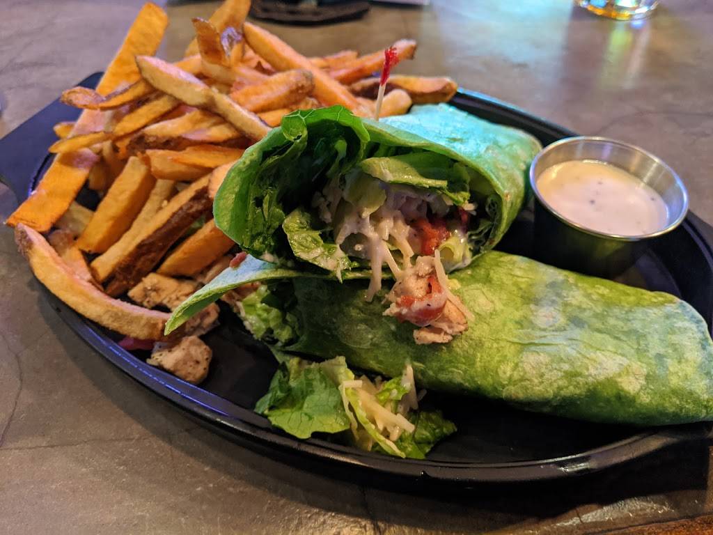 Romis Brew & BBQ | restaurant | 3707 E Hwy 20 #5, Nice, CA 95464, USA | 7072749114 OR +1 707-274-9114