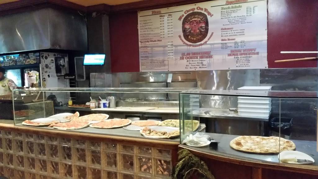 Newport Pizza & Ale House | restaurant | 5050 Newport Ave, San Diego, CA 92107, USA | 6192244540 OR +1 619-224-4540