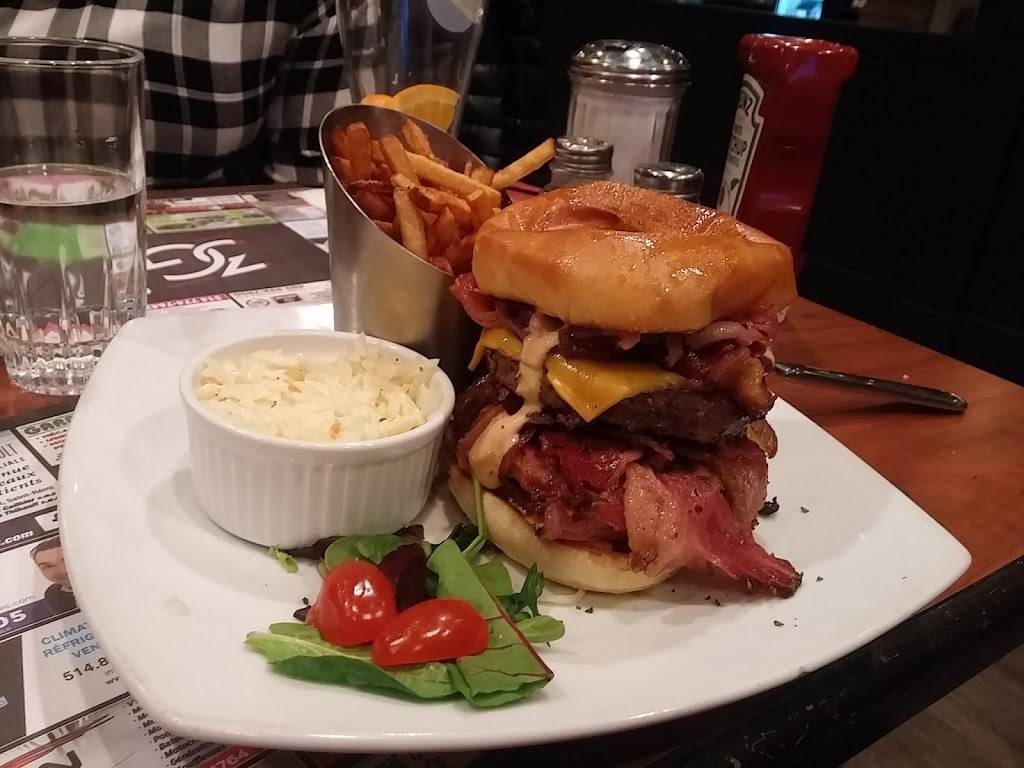 Restaurant Aux 3 Grelots | restaurant | 101 Rue Lachapelle E Local C, Saint-Rémi, QC J0L 2L0, Canada | 4504543414 OR +1 450-454-3414