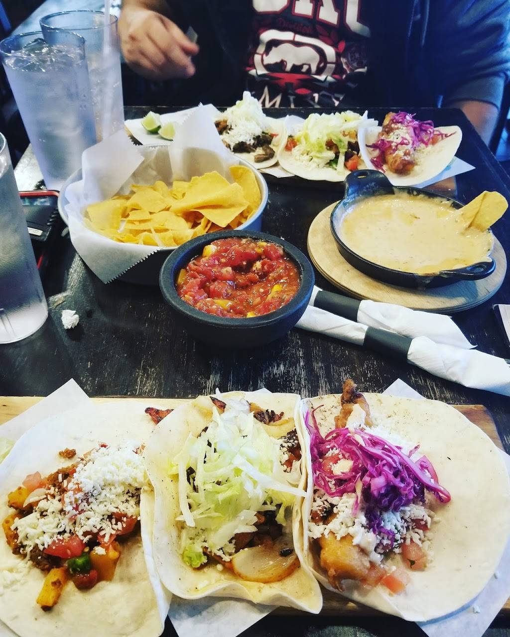 Drunken Tacos | restaurant | 200 W McMillan St, Cincinnati, OH 45219, USA | 5137219111 OR +1 513-721-9111