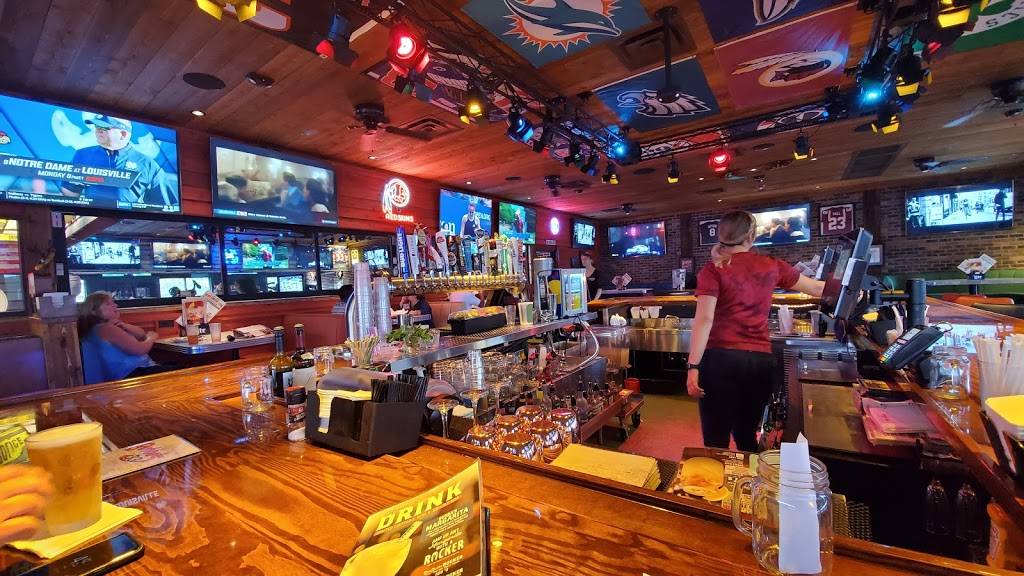 Bubbas 33 | restaurant | 1725 Debaun Ave, Chesapeake, VA 23320, USA | 7574474242 OR +1 757-447-4242