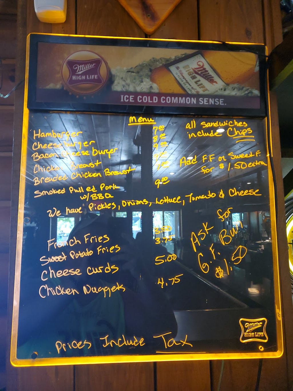 Zeros Pub & Grub | restaurant | E7294 Guth Rd, Weyauwega, WI 54983, USA | 9202138654 OR +1 920-213-8654