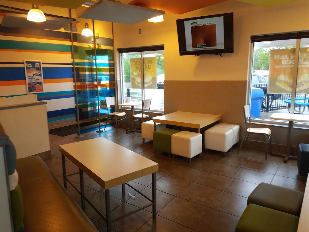 White Castle | restaurant | 2350 Greene Way, Louisville, KY 40220, USA | 5024913114 OR +1 502-491-3114