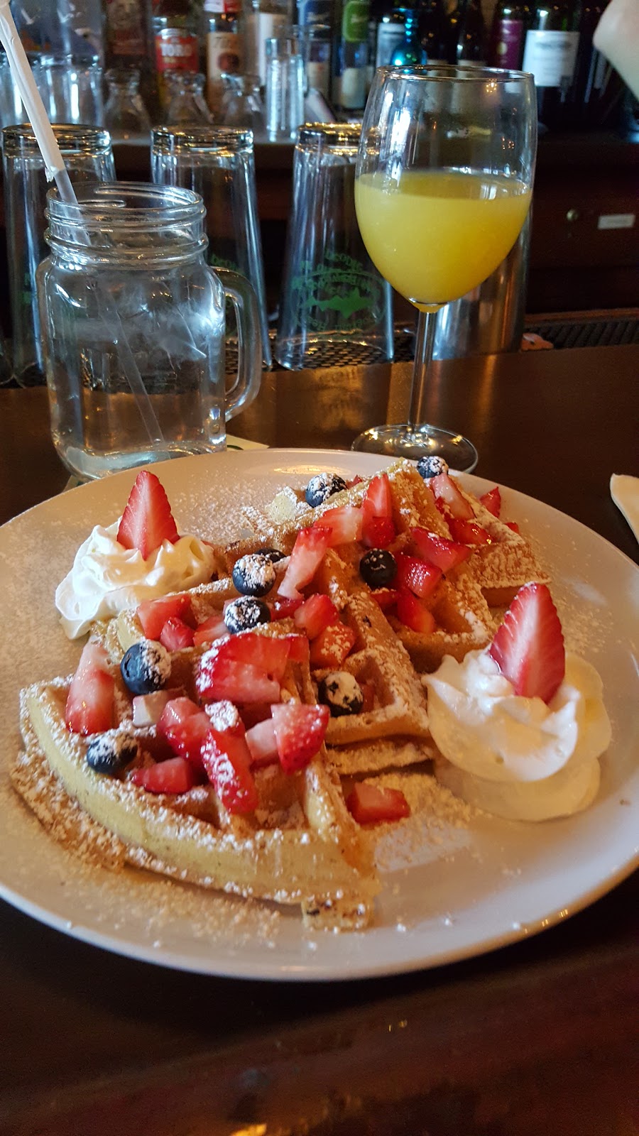 The Barn | restaurant | 30-09 21st St, Queens, NY 11102, USA | 7187280305 OR +1 718-728-0305