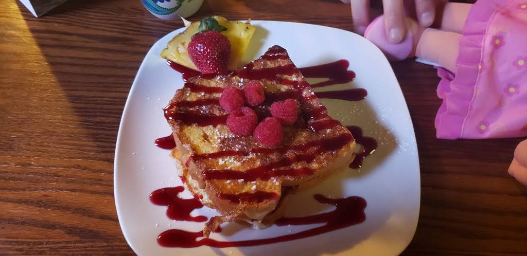 Kelly Grill | restaurant | 143 E 1st Ave, Stanley, WI 54768, USA | 7157090160 OR +1 715-709-0160