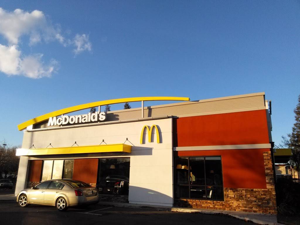 McDonalds | cafe | 3237 W Shaw Ave, Fresno, CA 93711, USA | 5592252870 OR +1 559-225-2870
