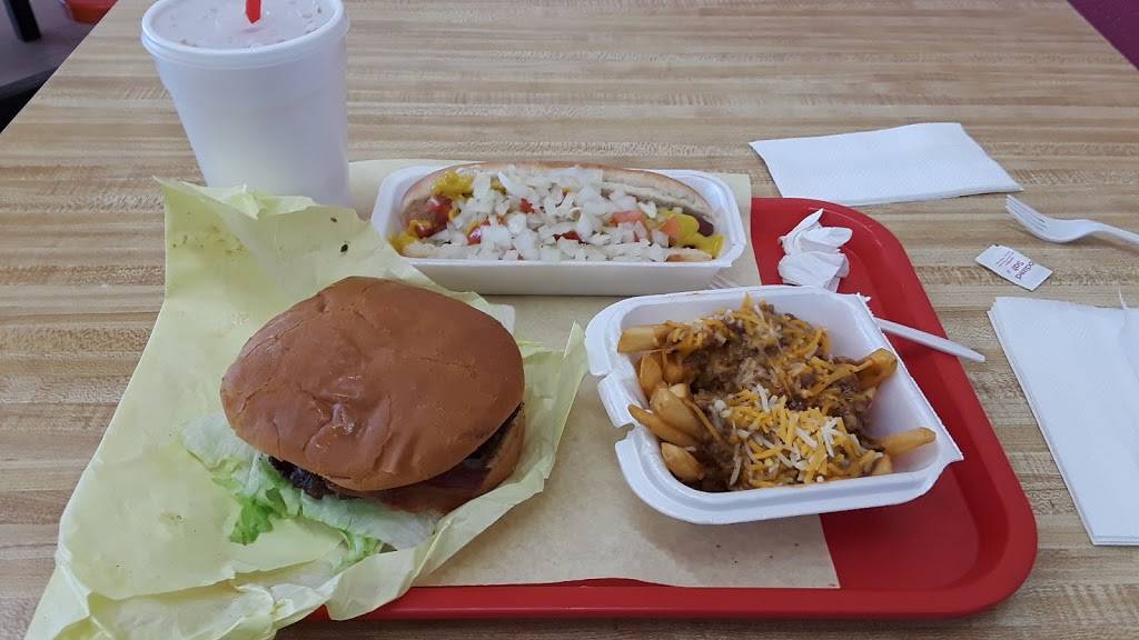 Toms Jr Famous Chili Burgers | restaurant | 9756 Glenoaks Blvd, Sun Valley, CA 91352, USA | 8187678288 OR +1 818-767-8288