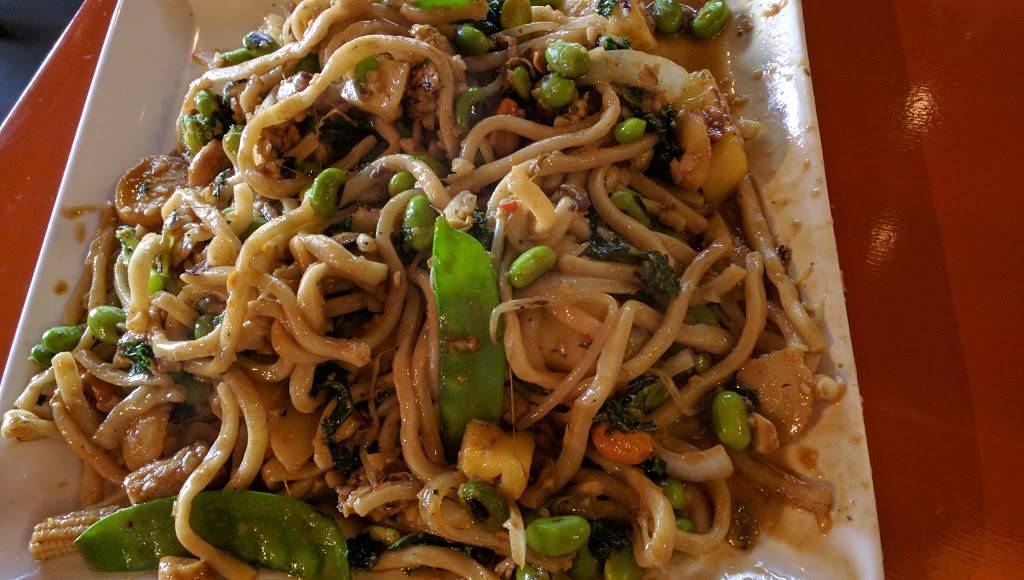 Stir Crazy Fresh Asian Grill | restaurant | 25385 Cedar Rd, Lyndhurst, OH 44124, USA | 2163817600 OR +1 216-381-7600