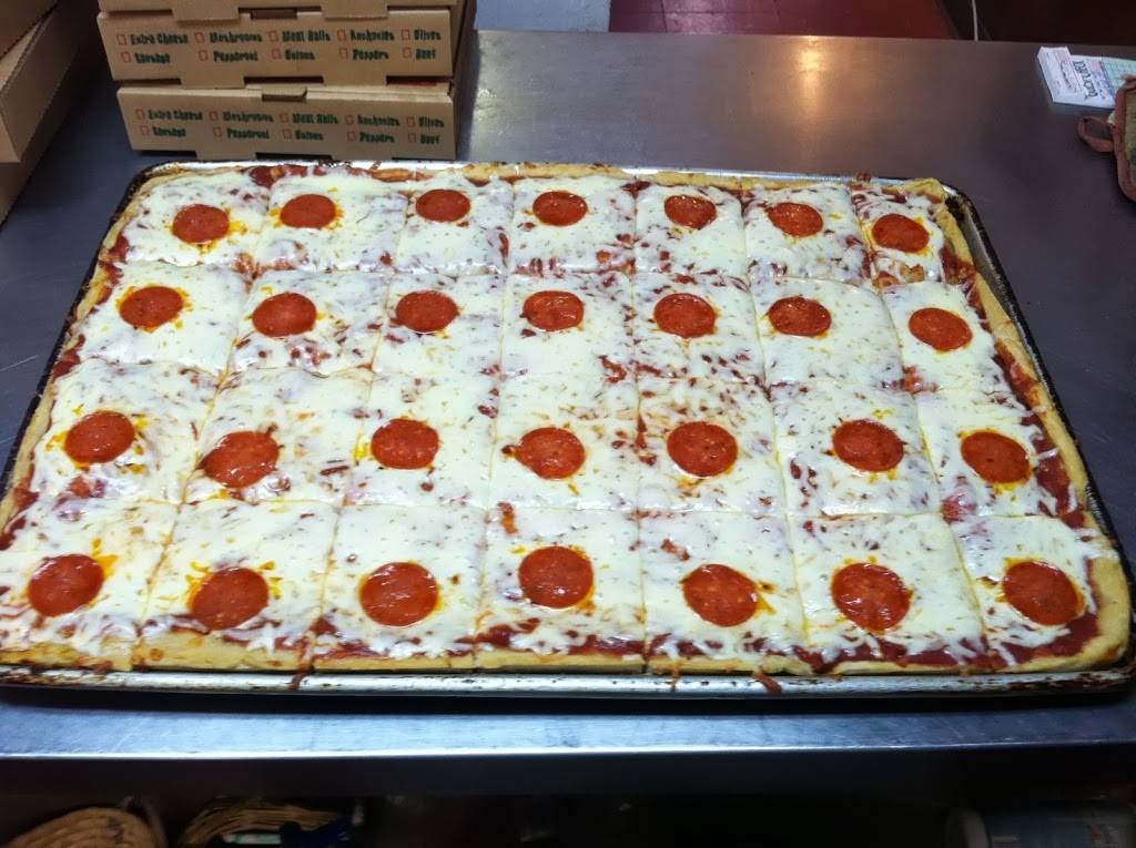 Boscos Pizza | restaurant | 1835 St Clair Ave, East Liverpool, OH 43920, USA | 3303854976 OR +1 330-385-4976