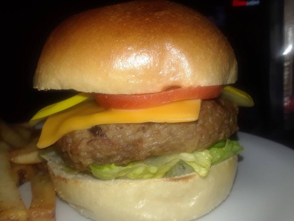 Wild Wing | restaurant | 1155 Ritson Rd N, Oshawa, ON L1G 7H2, Canada | 9057219464 OR +1 905-721-9464