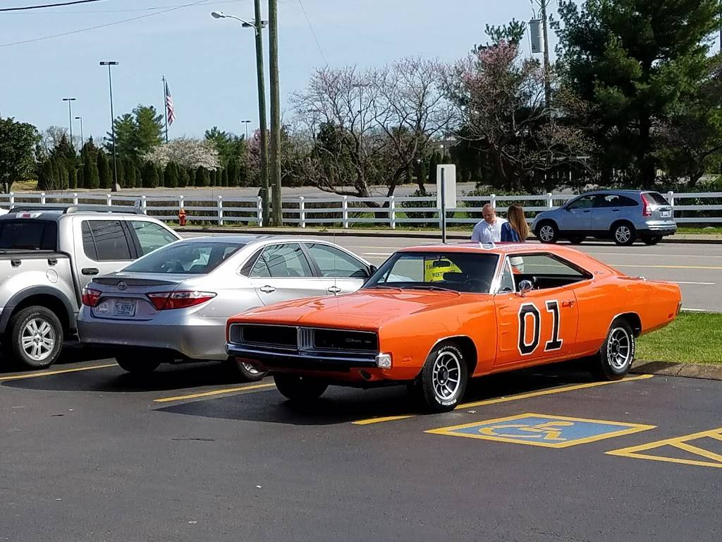 The Nashville Palace | restaurant | 2611 McGavock Pk, Nashville, TN 37214, USA | 6158891541 OR +1 615-889-1541