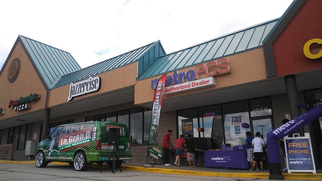 Papa Murphys | Take N Bake Pizza | meal takeaway | 1070 W Santa Fe St, Olathe, KS 66061, USA | 9137129029 OR +1 913-712-9029