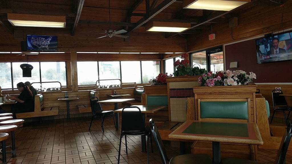 Sharks Fish and Chicken | restaurant | 3807 Victory Dr #3207, Columbus, GA 31903, USA | 7062214395 OR +1 706-221-4395