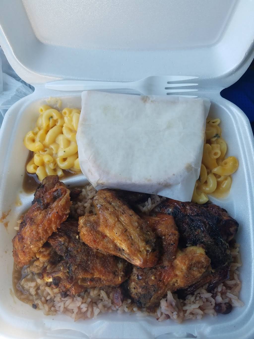 Jerk 48 | restaurant | 548 E 67th St, Chicago, IL 60637, USA | 7734203416 OR +1 773-420-3416