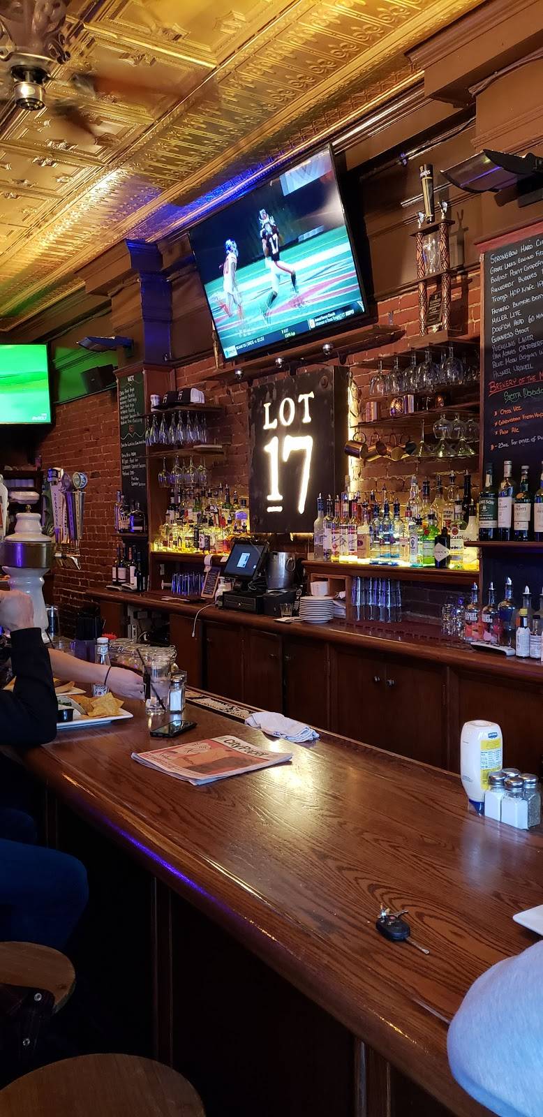 Lot 17 | restaurant | 4617 Liberty Ave, Pittsburgh, PA 15224, USA | 4126878117 OR +1 412-687-8117