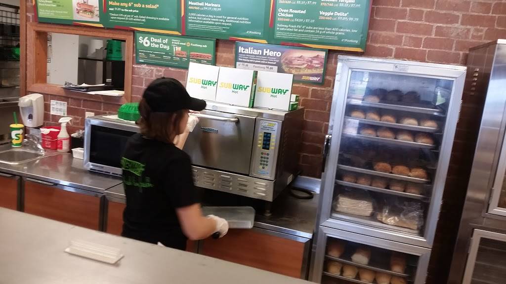 Subway | meal takeaway | 905 Rd B, Henderson, NE 68371, USA | 4027235470 OR +1 402-723-5470