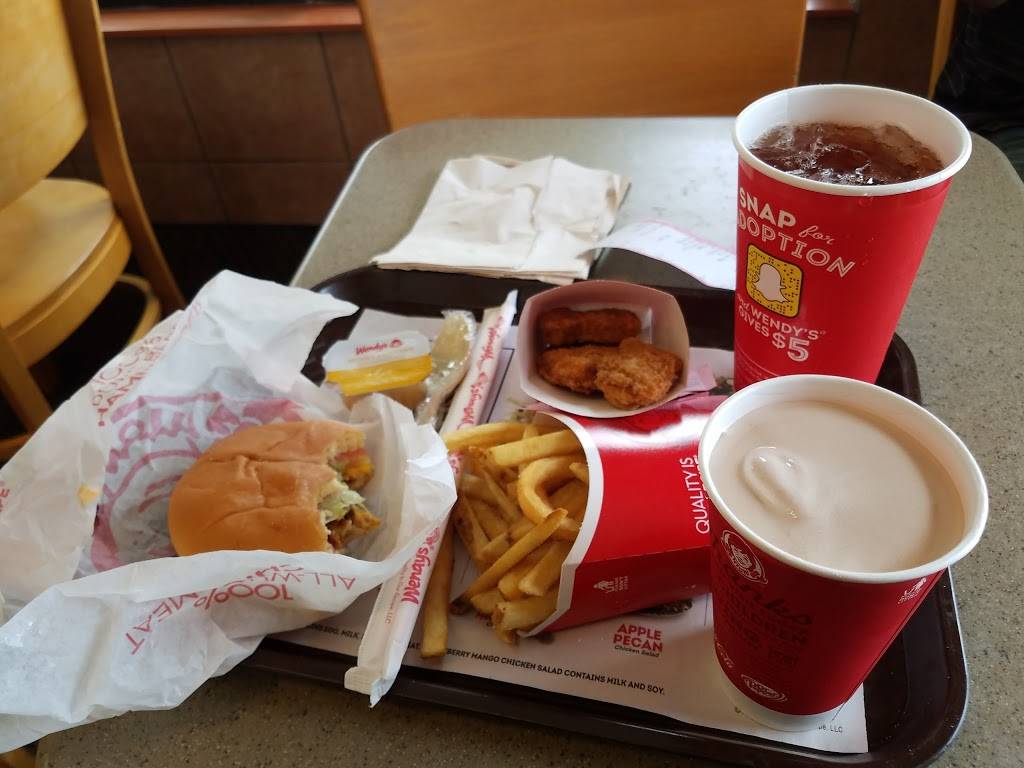 Wendys | restaurant | 2800 S Memorial Pkwy, Huntsville, AL 35801, USA | 2565343214 OR +1 256-534-3214