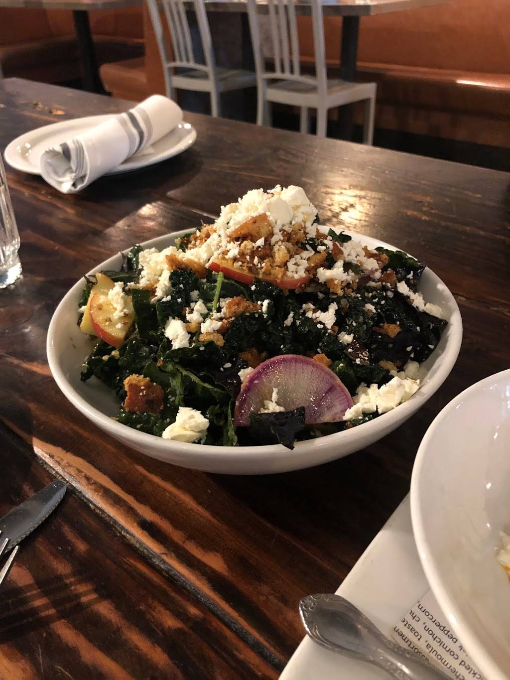 Old Town Tap | restaurant | 10164 Donner Pass Rd #1, Truckee, CA 96161, USA | 5305635233 OR +1 530-563-5233