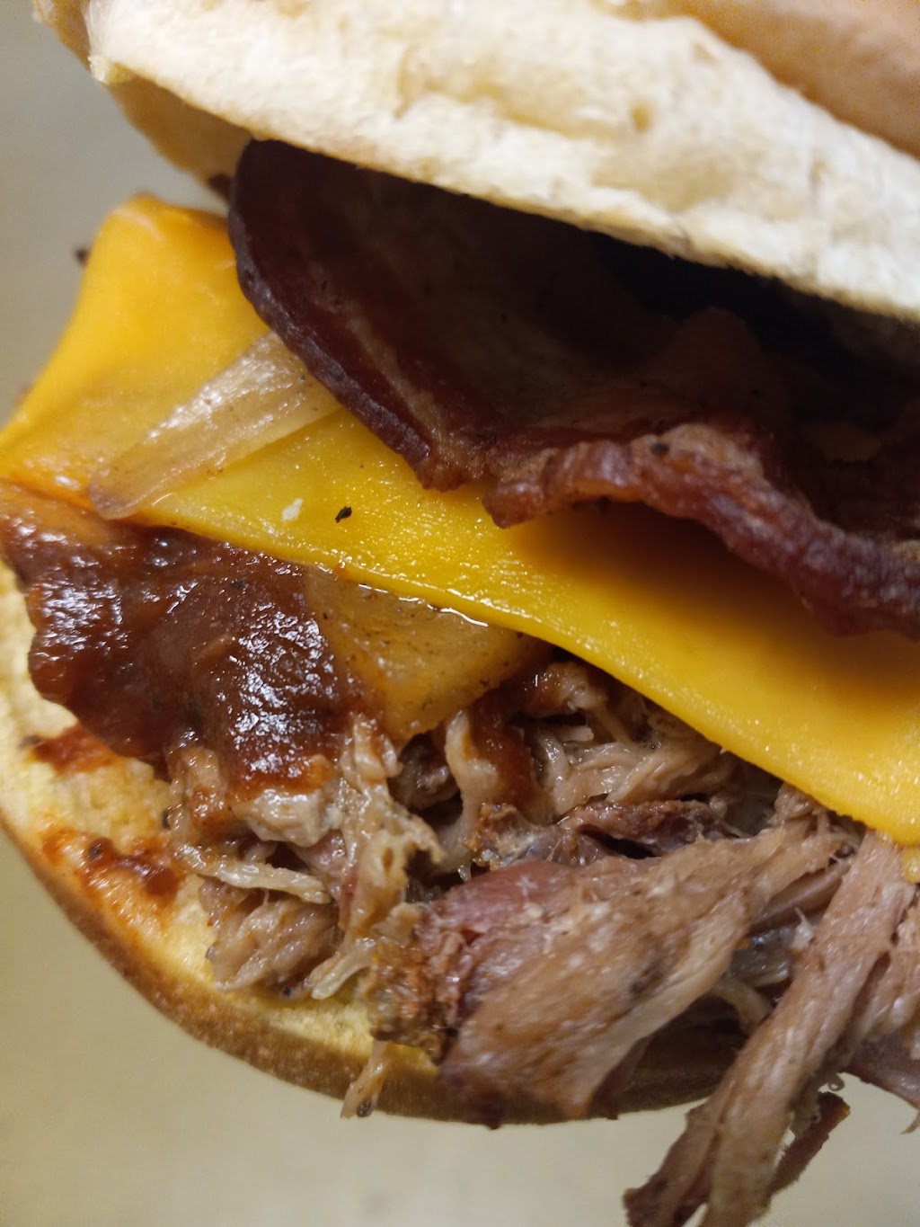 Schrockbier old Smokehouse BBQ | restaurant | 2921 W 12th Ave, Emporia, KS 66801, USA | 6207949575 OR +1 620-794-9575