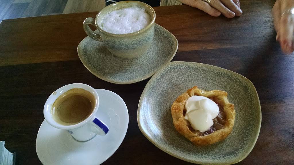 The PicNic Table | restaurant | 18672 142nd Ave NE, Woodinville, WA 98072, USA | 2066832900 OR +1 206-683-2900