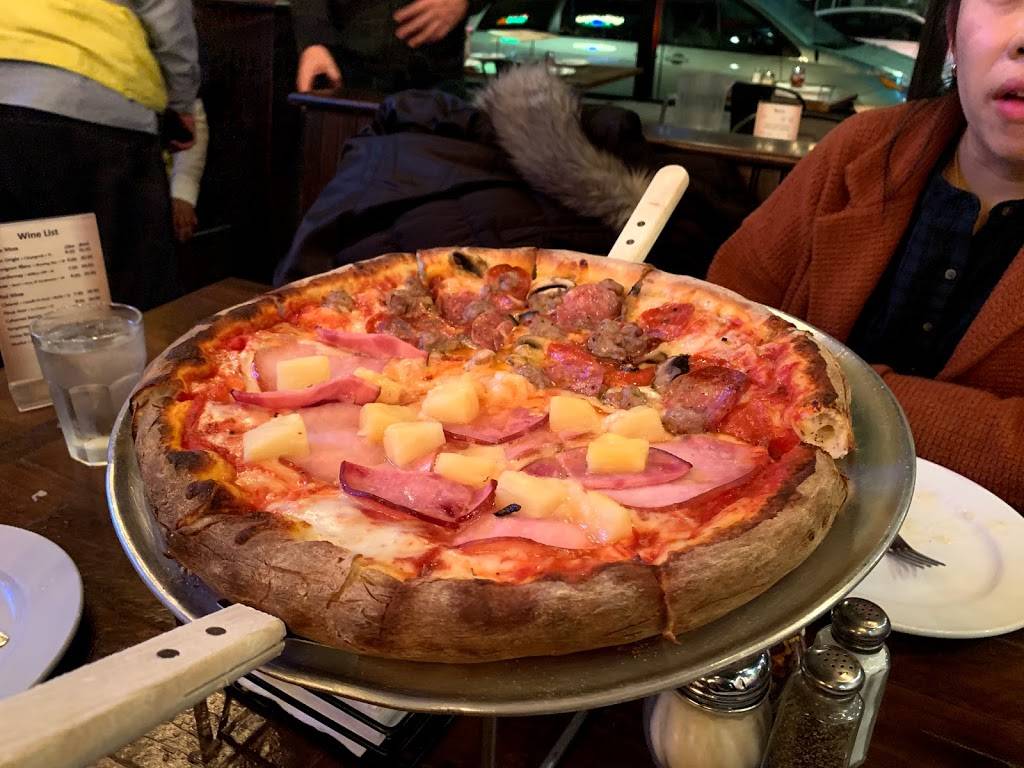 North Beach Pizza | restaurant | 1462 Grant Ave, San Francisco, CA 94133, USA | 4154332444 OR +1 415-433-2444