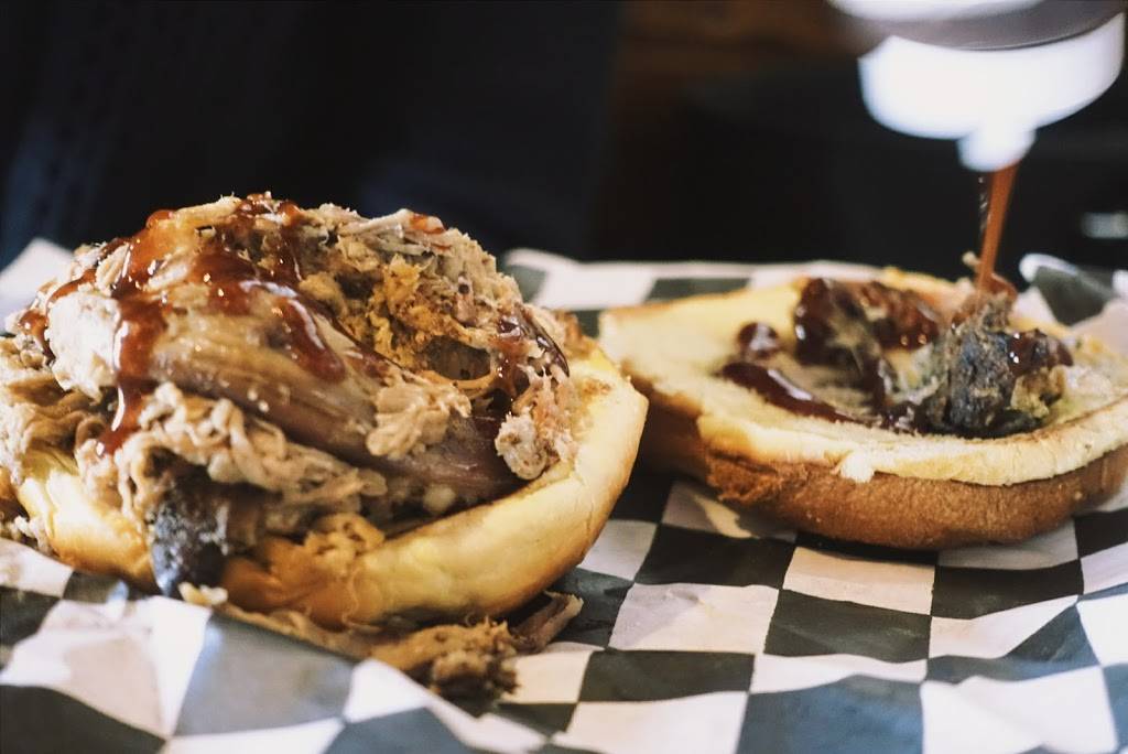 Pops BBQ | restaurant | 130 N Dubuque St, Iowa City, IA 52245, USA | 3193547677 OR +1 319-354-7677