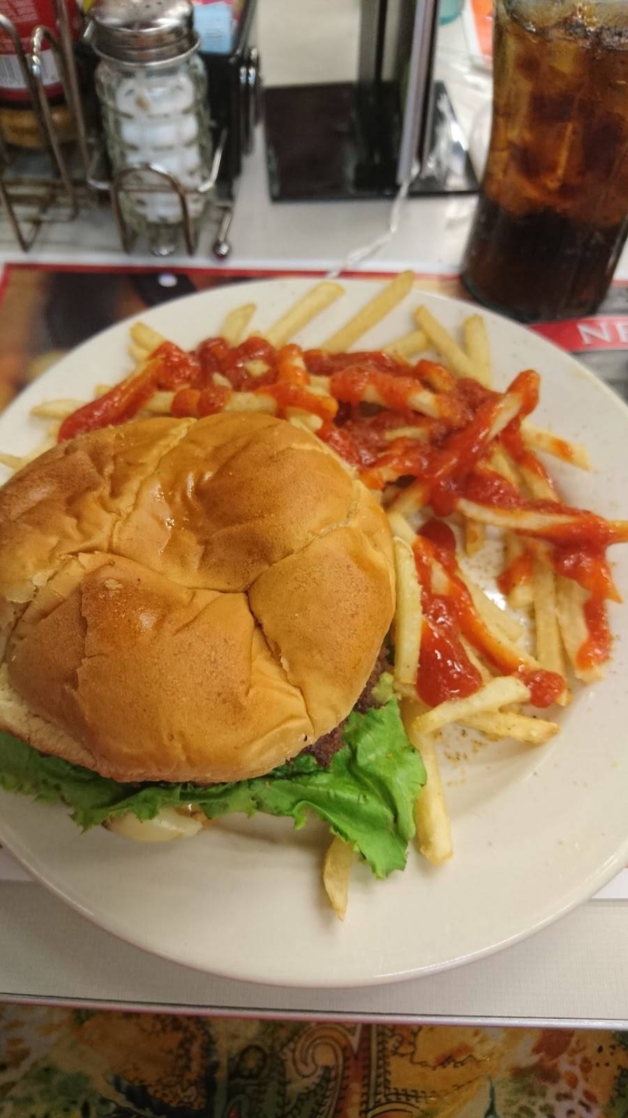 Steak n Shake | restaurant | 2011 Eatonton Rd, Madison, GA 30650, USA | 7064385462 OR +1 706-438-5462