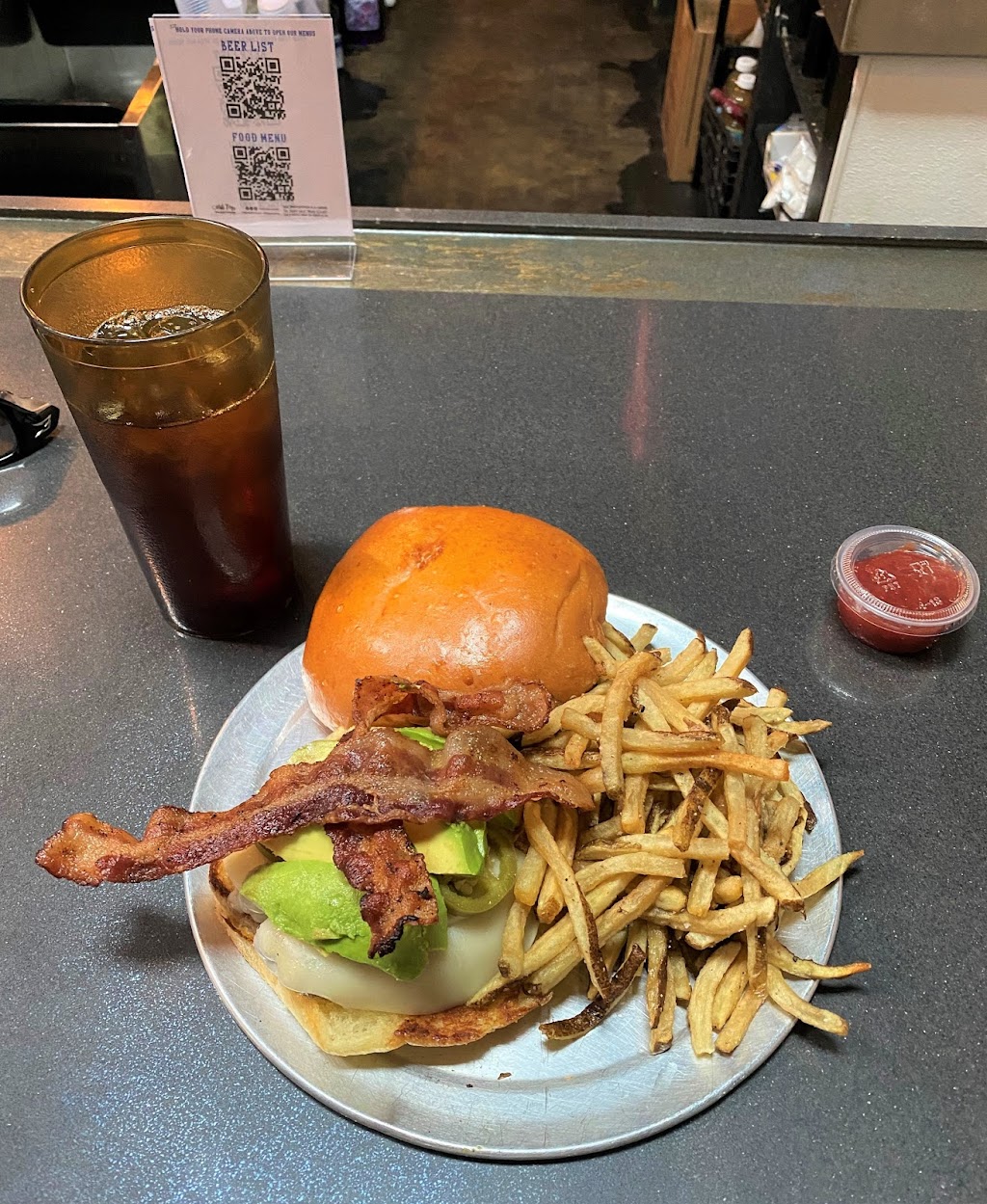 Big Top Brewing Company Pensacola | restaurant | 21 W Romana St, Pensacola, FL 32502, USA | 8504662072 OR +1 850-466-2072