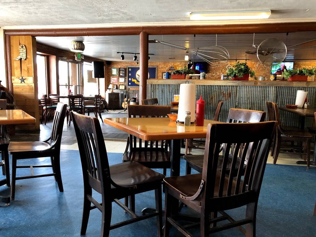 Outlaw Burgers | restaurant | 111 W 4th St, Justin, TX 76247, USA | 9406485808 OR +1 940-648-5808