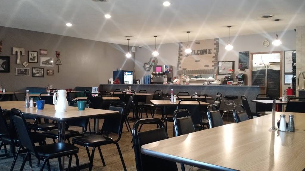 Thunder Bar & Restaurant | restaurant | 453 Main St, Good Thunder, MN 56037, USA | 5072784488 OR +1 507-278-4488