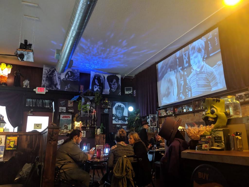 Famous Monster Pizza | restaurant | 208 W Monroe St, Decatur, IN 46733, USA | 2607064040 OR +1 260-706-4040